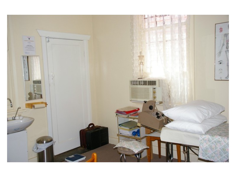 100-104 Kendal Street, Cowra NSW 2794