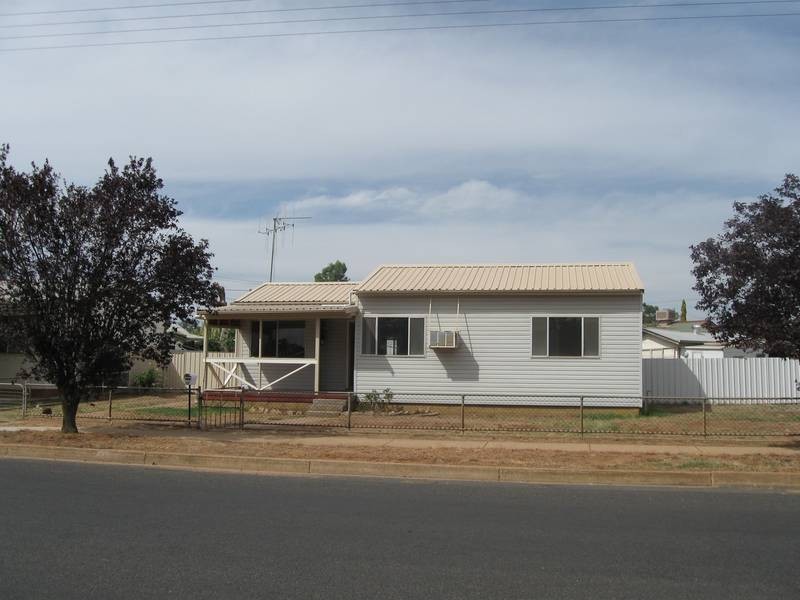 17 Mulyan Street, Cowra NSW 2794
