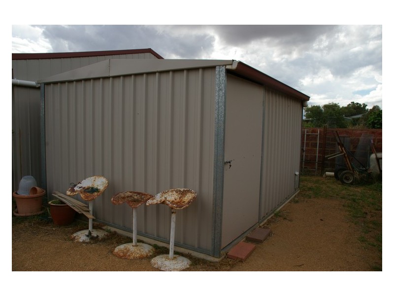 12 Shepherd Avenue, Cowra NSW 2794