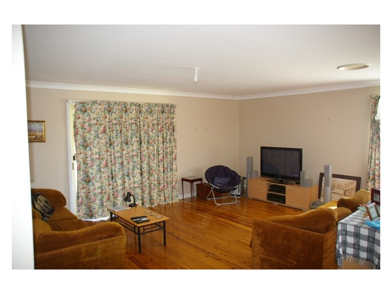 196 Conimbla Road, Cowra NSW 2794