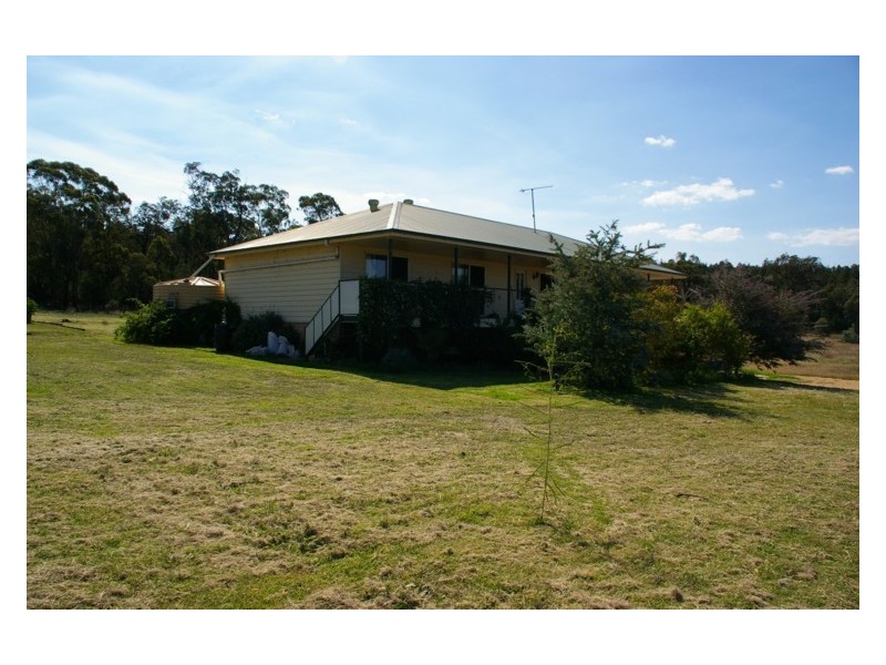 196 Conimbla Road, Cowra NSW 2794