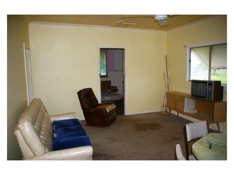 25-27 Robinson Street, Woodstock NSW 2793