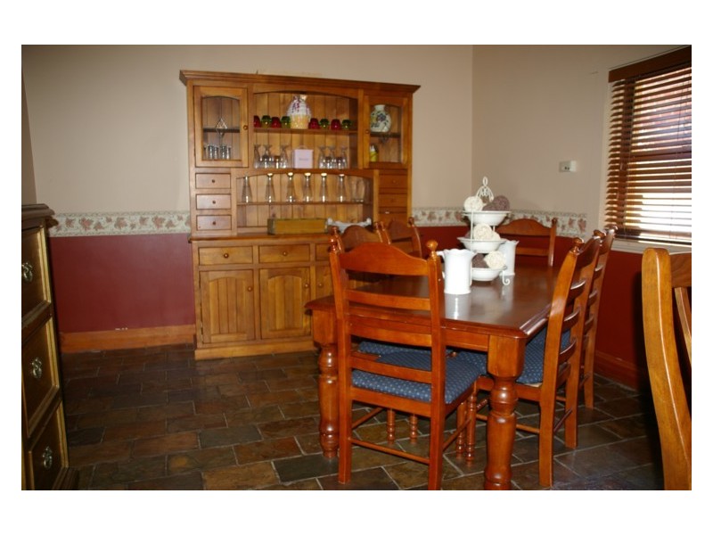 143 Fitzroy Street, Cowra NSW 2794