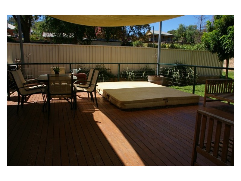 143 Fitzroy Street, Cowra NSW 2794