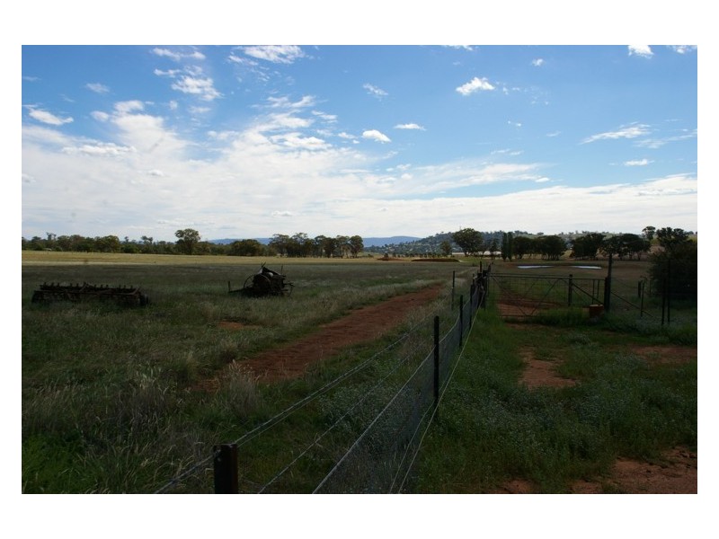 292 Camp Road, Cowra NSW 2794