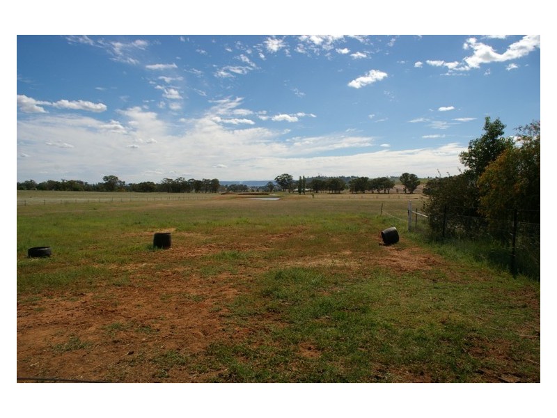 292 Camp Road, Cowra NSW 2794