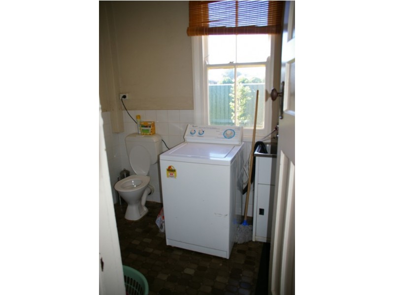 66 Fitzroy Avenue, Cowra NSW 2794