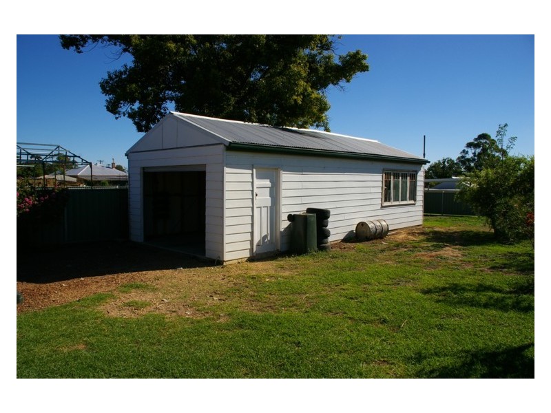 66 Fitzroy Avenue, Cowra NSW 2794