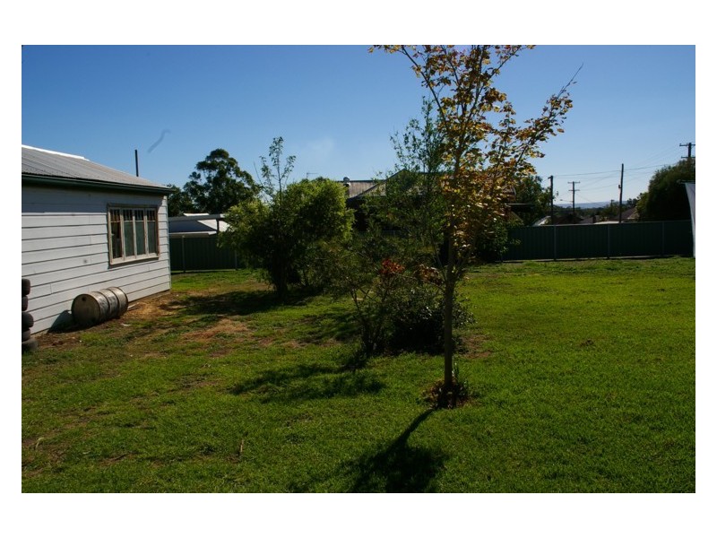 66 Fitzroy Avenue, Cowra NSW 2794