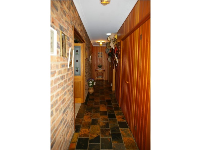 107 Dorset Lane, Cowra NSW 2794