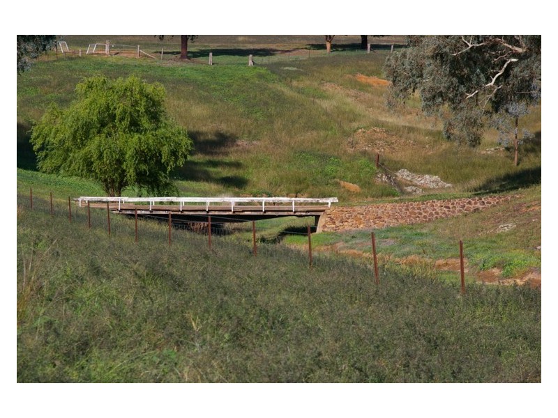 107 Dorset Lane, Cowra NSW 2794