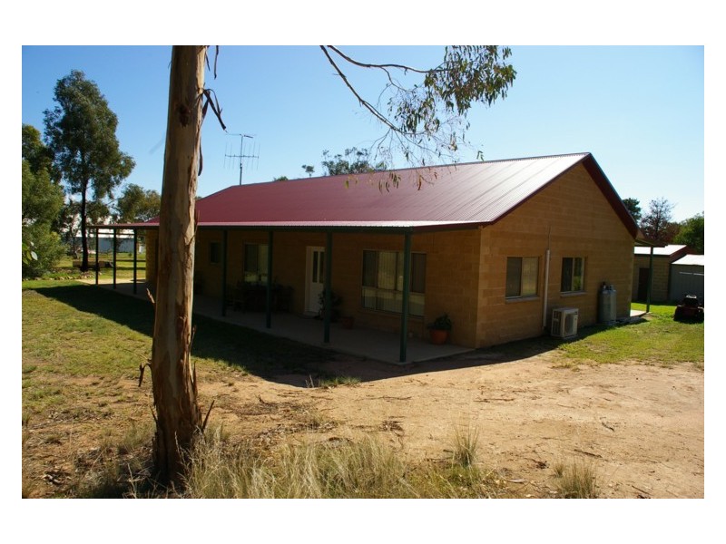 101 Boorowa Street, Koorawatha NSW 2807
