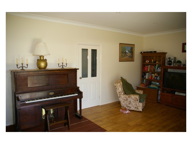 101 Boorowa Street, Koorawatha NSW 2807