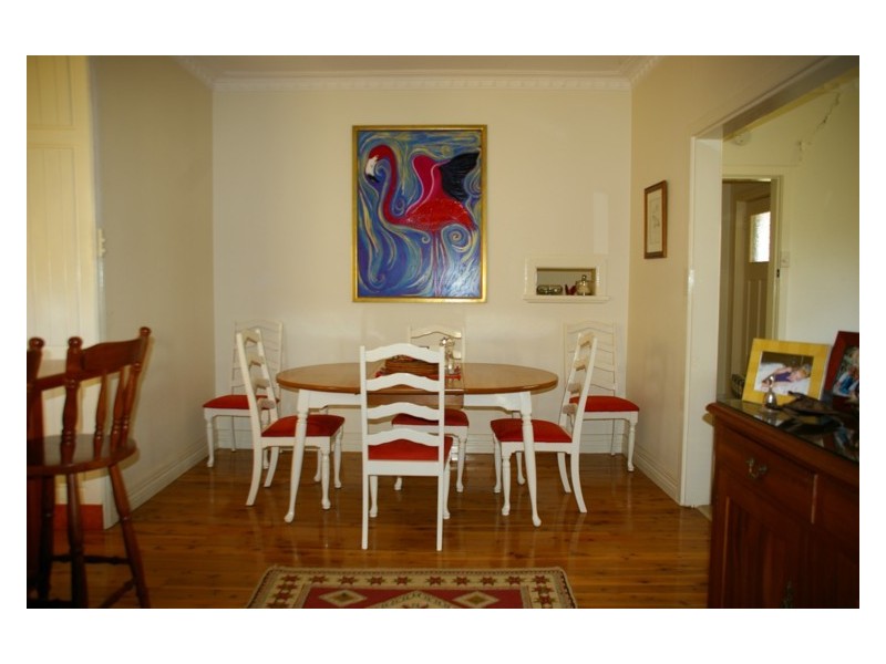 565 Elouera Rd, Cowra NSW 2794