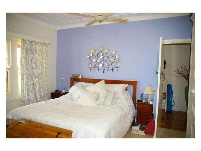 565 Elouera Rd, Cowra NSW 2794