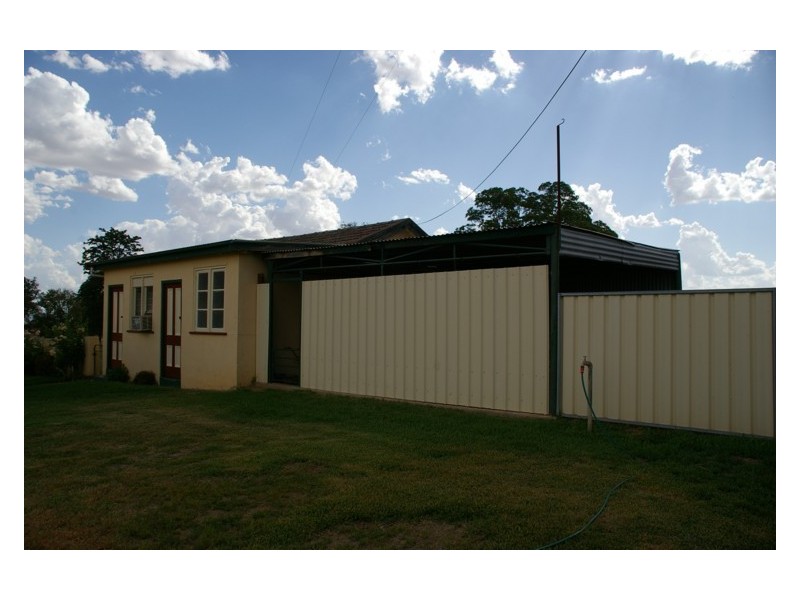 565 Elouera Rd, Cowra NSW 2794