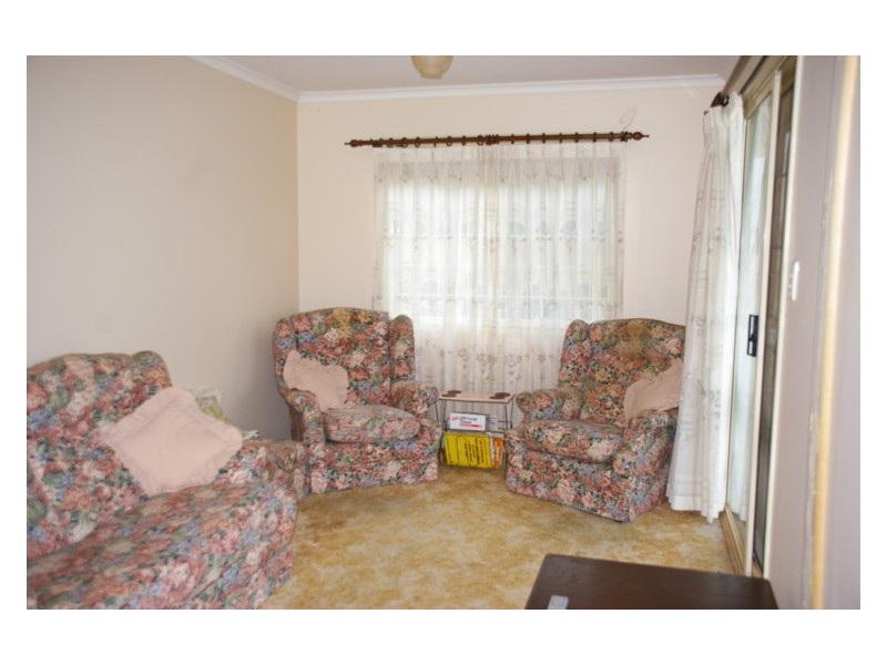 31 Crescent Street, Koorawatha NSW 2807
