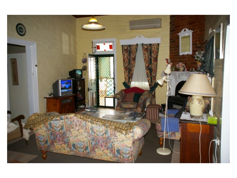 29 Parkes Street, Woodstock NSW 2793