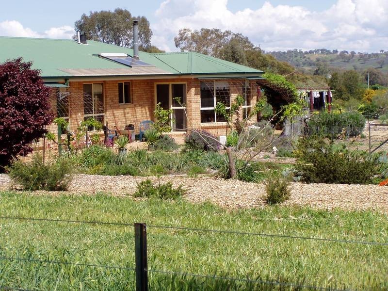 25 Camp Lane, Cowra NSW 2794