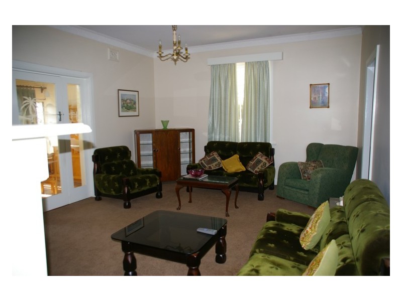 62 Liverpool Street, Cowra NSW 2794