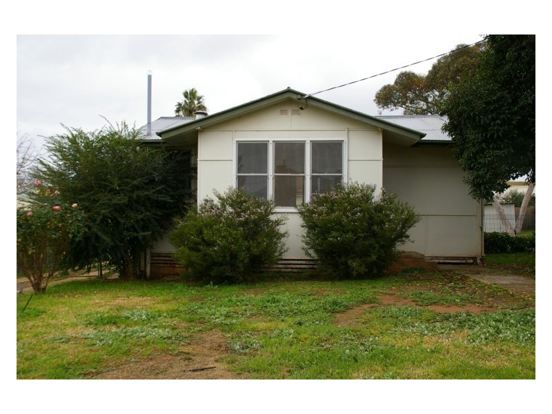 10 Sheahan Street, Cowra NSW 2794
