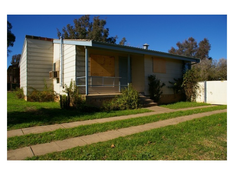 7 Jindalee Circuit, Cowra NSW 2794