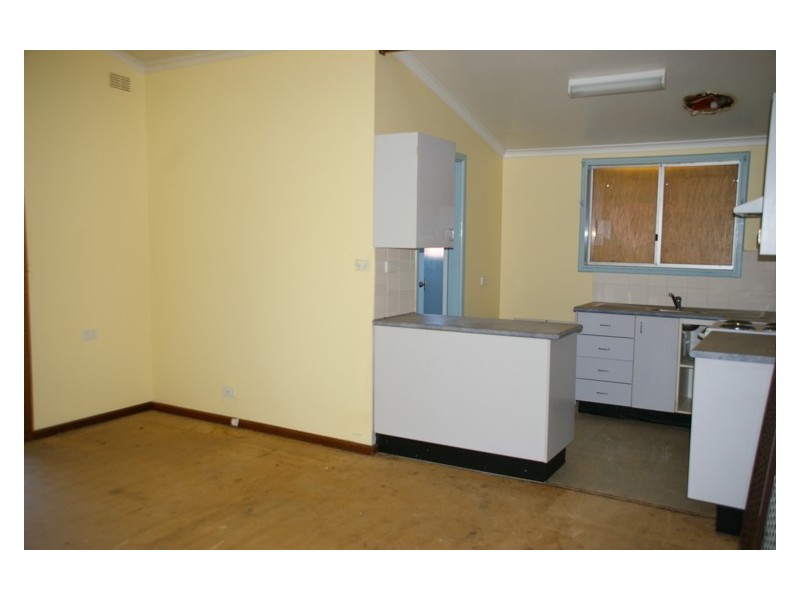 7 Jindalee Circuit, Cowra NSW 2794