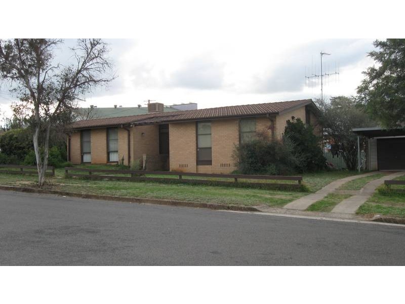 75A Darling Street, Cowra NSW 2794
