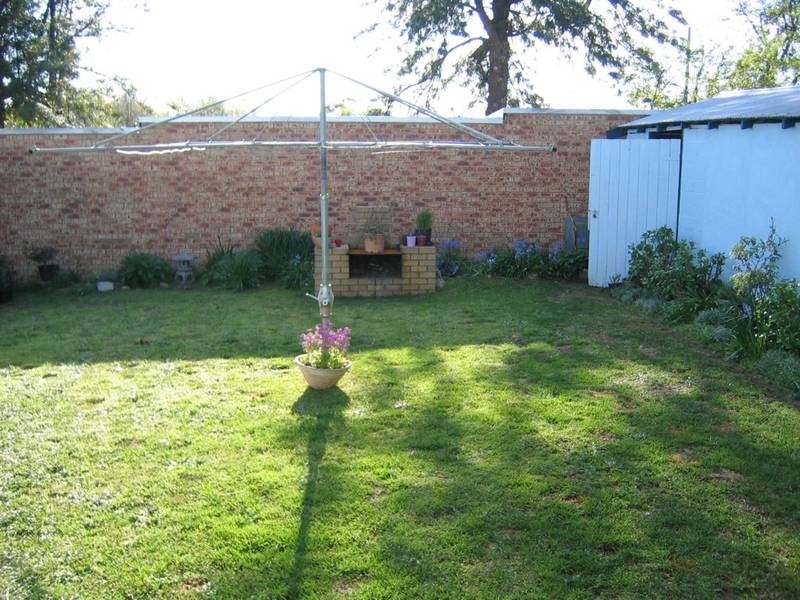 14 Vaux Lane, Cowra NSW 2794