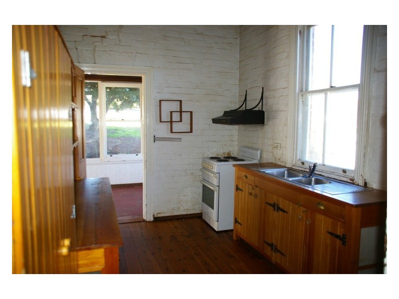 19 Lachlan Street, Cowra NSW 2794