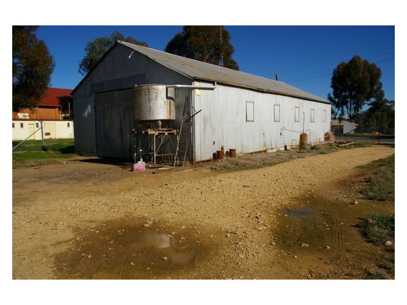 9-13 Bumbaldry Road, Greenethorpe NSW 2809
