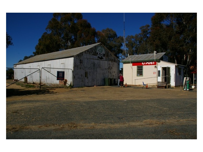 9-13 Bumbaldry Road, Greenethorpe NSW 2809