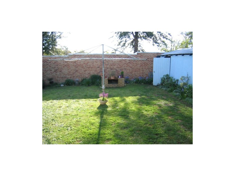 14 Vaux Lane, Cowra NSW 2794