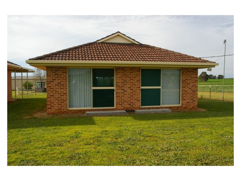 571 Chiverton Road, Cowra NSW 2794