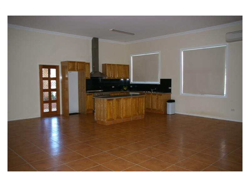 15 Parkes Street, Cowra NSW 2794