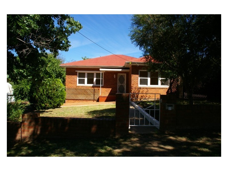 22 Lachlan Street, Cowra NSW 2794