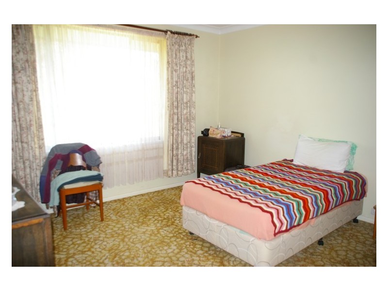 37 Cowra Road, Cowra NSW 2794