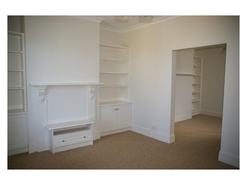 14 B Liverpool, Cowra NSW 2794