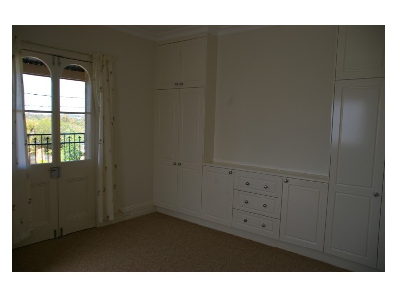 14 B Liverpool, Cowra NSW 2794