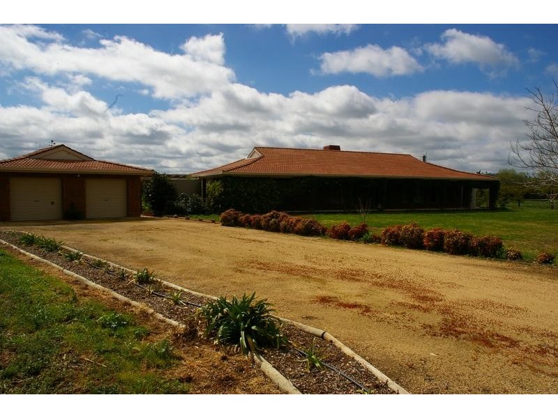 44 Carro Park Road, Cowra NSW 2794