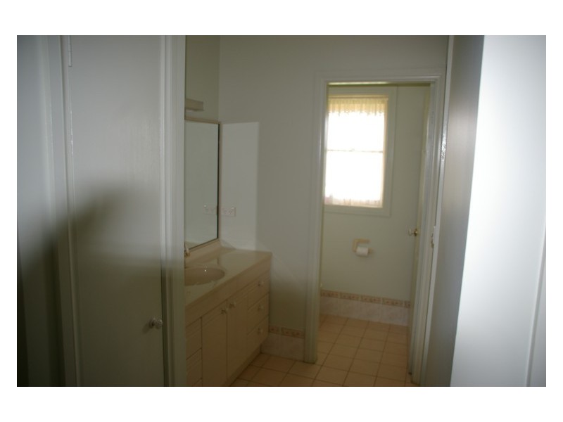 44 Carro Park Road, Cowra NSW 2794