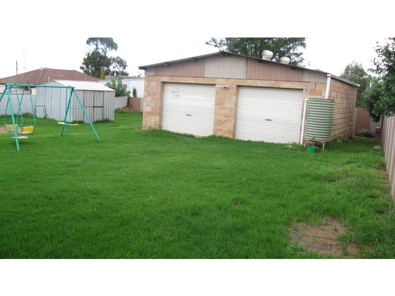 42 Victor Street, Cowra NSW 2794