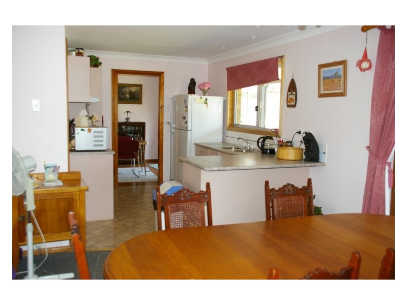 341 Horton Drive, Woodstock NSW 2793