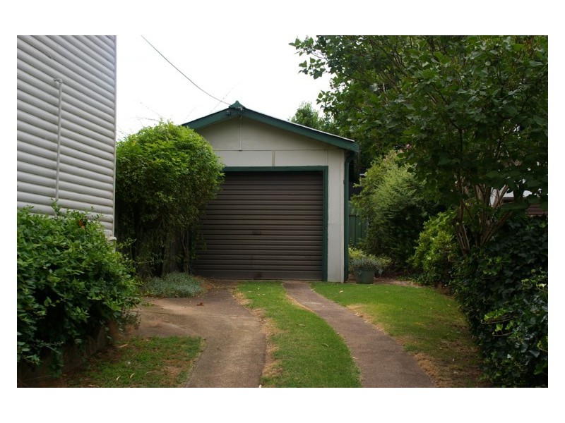 63 Taragala Street, Cowra NSW 2794