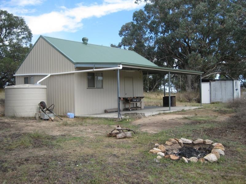 Cobb Way, Woodstock NSW 2793