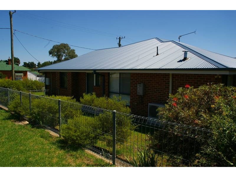 58A Darling Avenue, Cowra NSW 2794