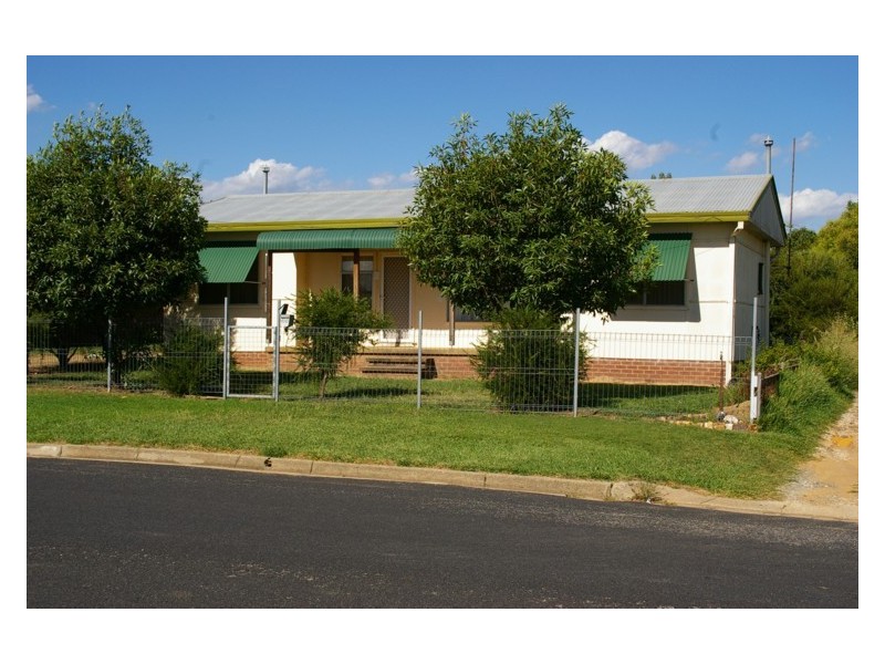 45 Kite Street, Cowra NSW 2794