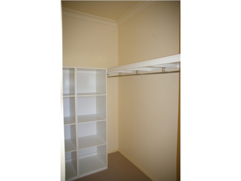 2 Paris Place, Cowra NSW 2794