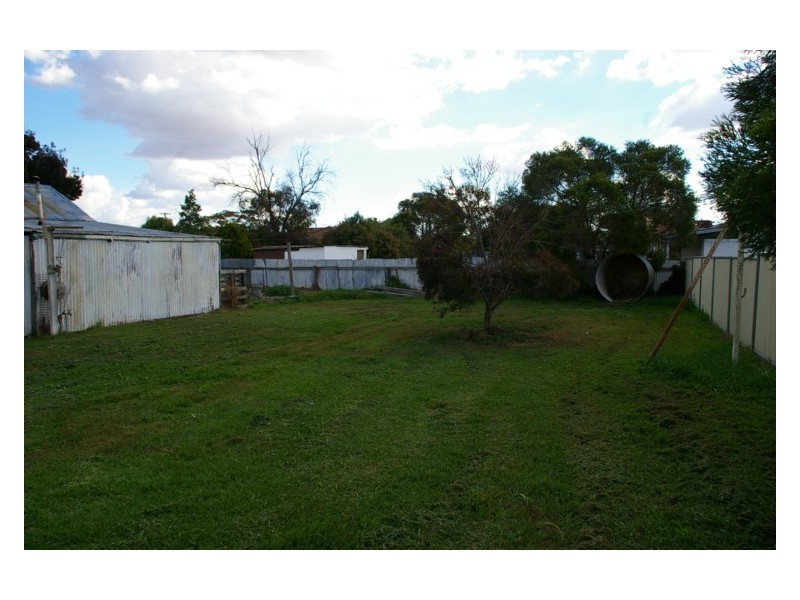 40 Lee Street, Cowra NSW 2794