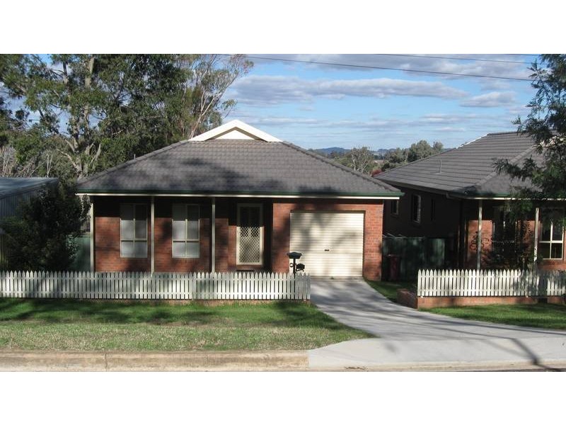3/2 Amie Street, Cowra NSW 2794